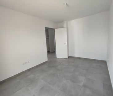 Location Appartement 2 pièces 44m² NIMES 30000 - Photo 4