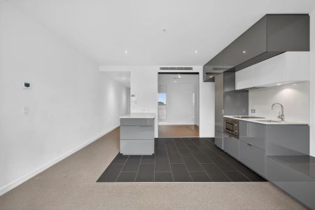 Central living at Swanston Square - Photo 4
