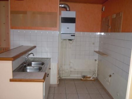 Location Appartement 3 pièces 51m² CHARNAY LES MACON 71850 - Photo 2