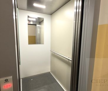 Kawalerka z pięknym widokiem na Panoramę Miasta! - Photo 6