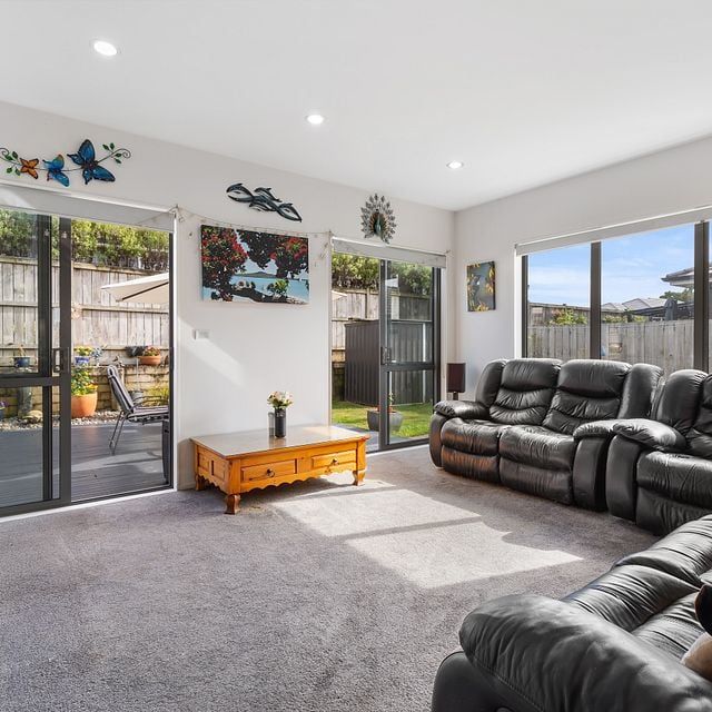 Versatile 4 bedroom home great for extended family - Photo 1