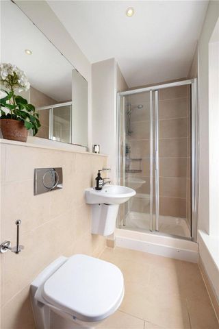 176 Beechwood Court Stillorgan Co Dublin - Photo 3