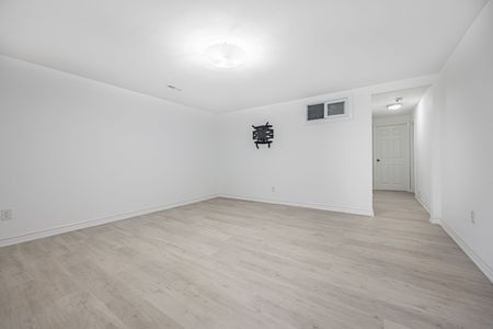 For Lease - 18 Shropshire Drive Unit# Bsmt, Toronto, Ontario - Photo 3