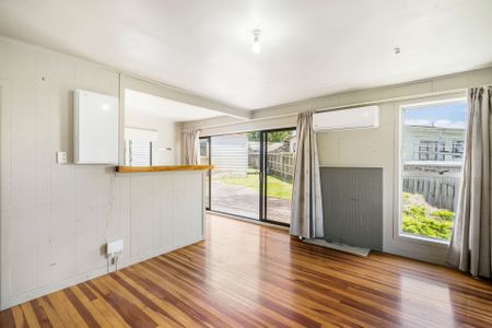 74a Glengarry Road, Glen Eden - Photo 3