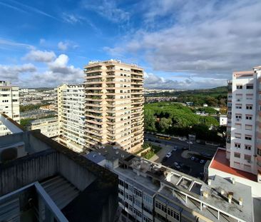 T2 de 128m2 nas Torres do Restelo com vista de rio, parqueamento, t... - Photo 4