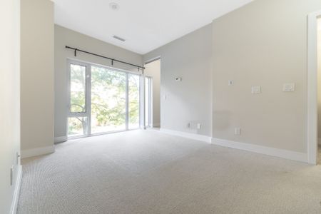 For Lease - 90 Stadium Road Unit# TH111, Toronto, Ontario - Photo 3
