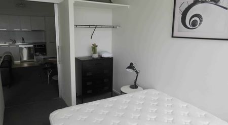 2 Bedrooms in Focus on Anzac - Photo 3