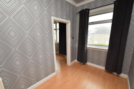 3 Bed Flat, Gladsmuir Road, G52 - Photo 3
