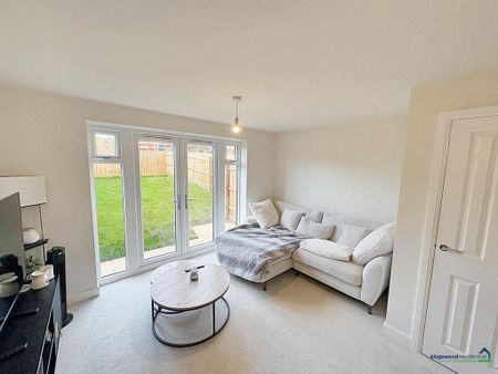 2 bedroom semi-detached house to rent - Photo 2