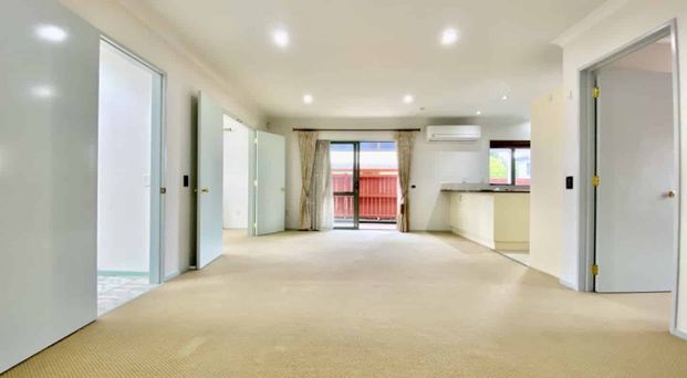 Beautiful family home - Photo 1