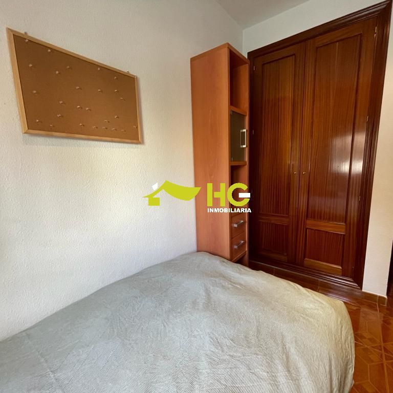 Piso de alquiler en Centro - Photo 1