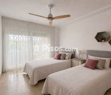 Apartamento en alquiler en los Naranjos-Las Brisas - Photo 3
