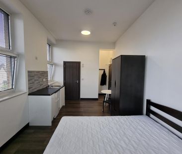 Studio to rent - Photo 5