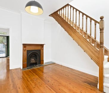 Charming village terrace perfectly located. - Photo 2