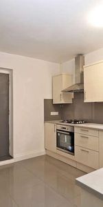 Rutland Road, MK40 - Photo 3