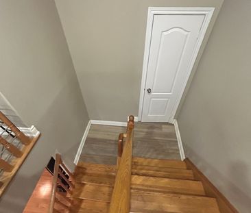 For Lease - 670 Macbeth Heights, Mississauga, Ontario - Photo 6