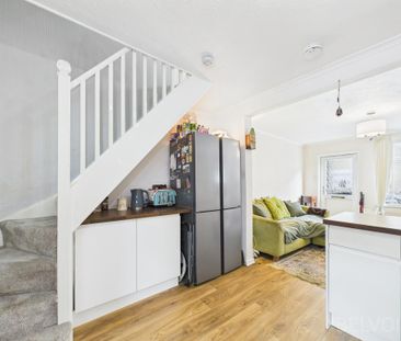 2 bedroom terraced house to rent - Photo 2