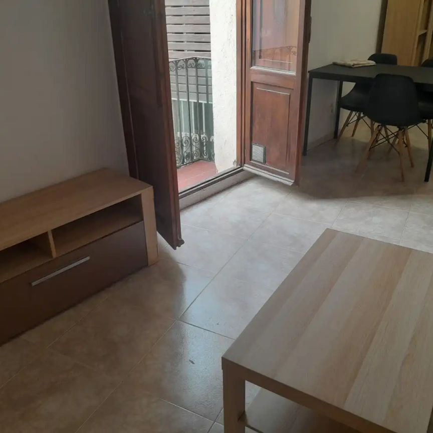 Piso de alquiler en Plaça de L'oli, 10, Part Alta - Photo 1