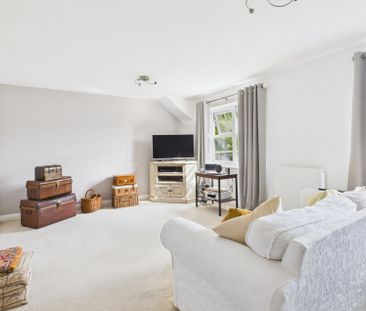 Walnut Grove, Wooburn Green, High Wycombe,HP10 - Photo 2