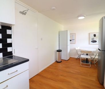 Room in a Shared Flat, Talbot Road, W11 - Photo 6