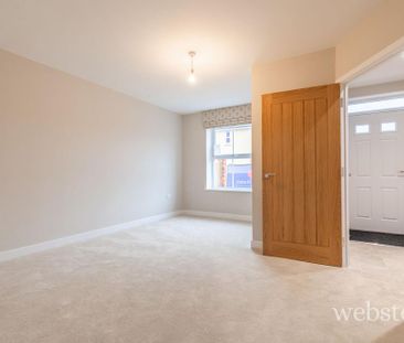 2 bedroom semi-detached house to rent - Photo 5