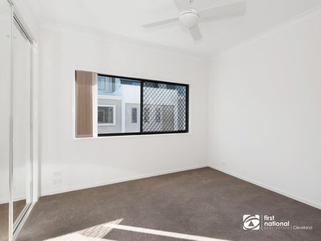 THREE BEDROM TERRACE HOME IN MANLY WEST - Photo 2