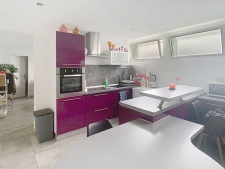 Apartment - Photo 2
