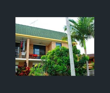 PRIME CENTRAL LOCATION - QUIET, FRIENDLY NEIGHBOURHOOD - Photo 6