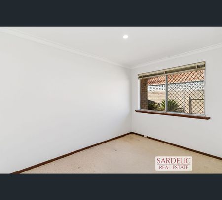 1/11 Talbot Avenue, Como, WA 6152 - Photo 4