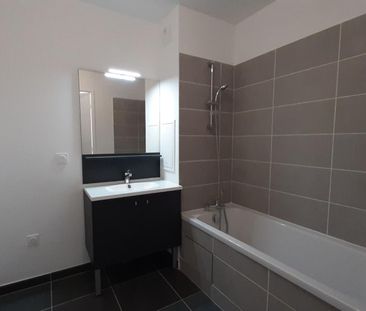 location Appartement T3 DE 64m² À MASSY - Photo 2