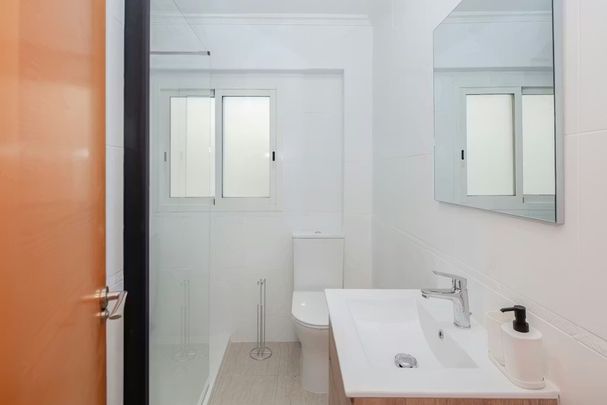 Avinguda de Peris i Valero, Valencia, Valencian Community 46005 - Photo 1