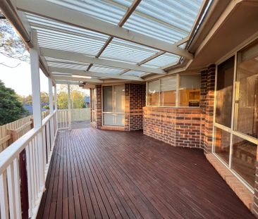 3 Bedroom Home close to schools - Photo 3