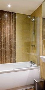 Ealing Road, Brentford, TW8 - Photo 4