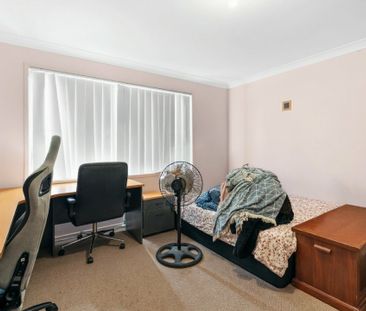 Neat Two Bedroom Flat with Open Living - Photo 4