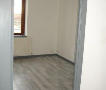 EVIN MALMAISON: maison de type 3 à 725 euros - Photo 2