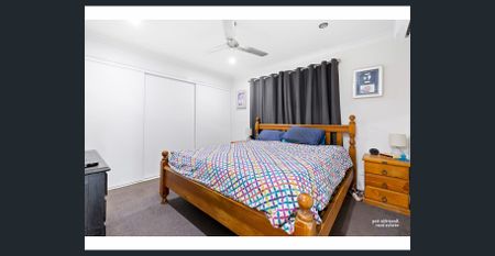 THE SPACIOUS FAMILY HOME YOU'VE BEEN WAITING FOR! - Photo 2