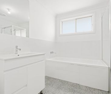 FOUR BEDROOM TOWNHOUSE - Photo 6