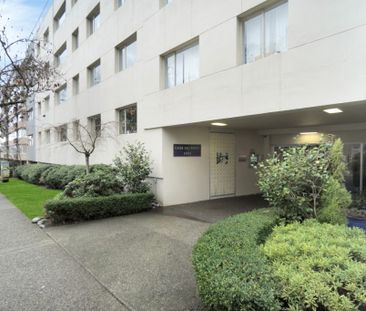 Casa Del Vandt Apartments - Photo 1