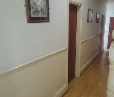 Room in a Shared House, Chester Road, B73 - Photo 3