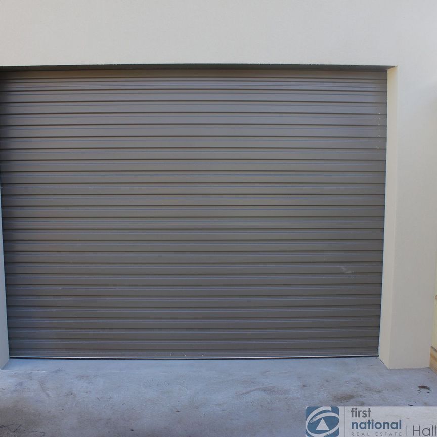 MODERN AND SPACIOUS NEAR NEW UNIT - Photo 1