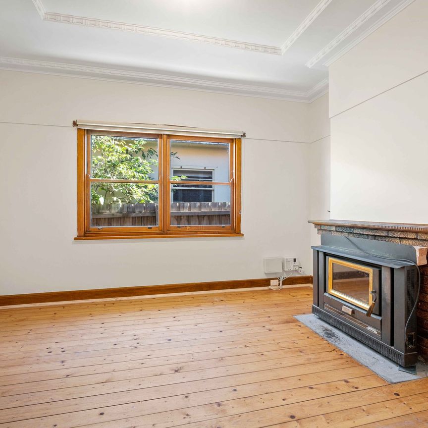30 Salisbury Avenue, Newington - Photo 1