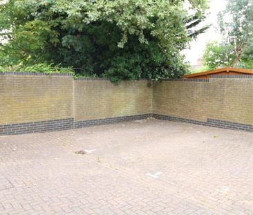 Lorne Road, Warley, Brentwood, CM14 - Photo 3