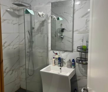 Guide Price £1,000 pcm - Available Now - Part Furnished - Photo 2