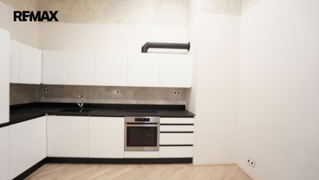 Pronájem bytu 2+1 v osobním vlastnictví 84 m², Praha 1 - Staré Město - Фото 2