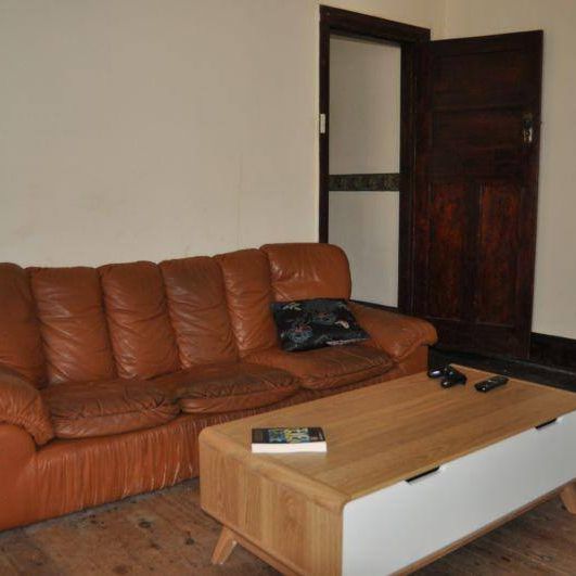 CONVENIENT CBD LOCATION - Photo 1