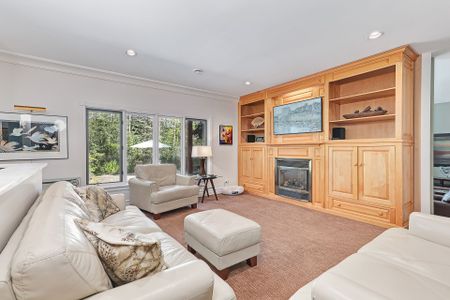 For Lease - 6 Alpine Court, Collingwood, Ontario - Photo 3