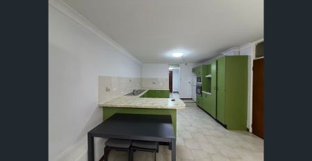 Furnished 2bm lower Floor House for Rent! - Photo 5