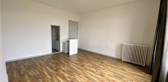 Location Appartement 1 pièce 31m² ROUBAIX 59100 - Photo 2
