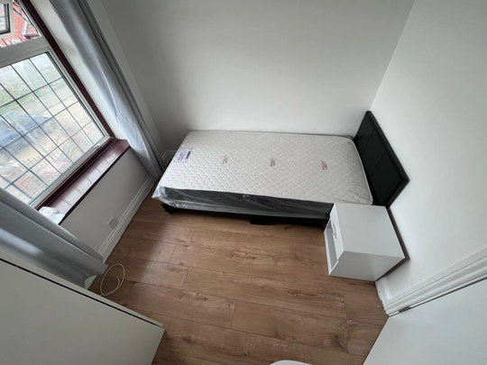 Bromhall Road - Photo 1