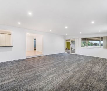 Welcome to 8 Spoonbill Street, Hinchinbrook! - Photo 1